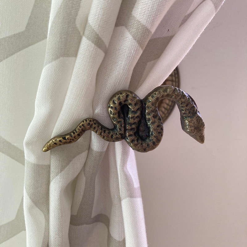 Animal Hook, Curtain Hold Back, Tie Back, Jewellery Hook, Antique