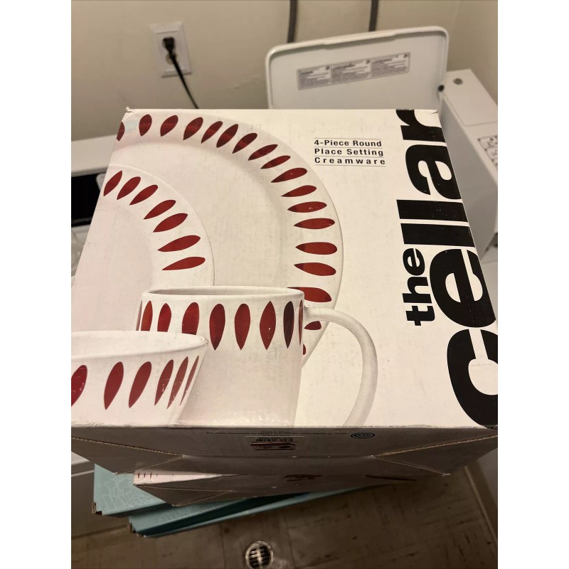 The Cellar Whiteware Made for Macy's 4 piece rim place