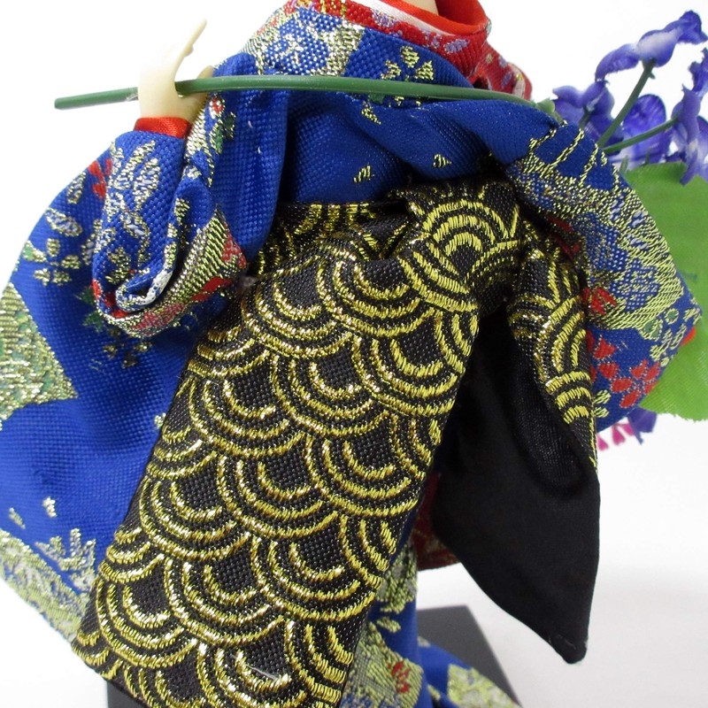 Figurine Japanese 9 Shape Wicker Daughter 303 – 026
