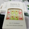 Green Press on Nails Medium Coffin Fake Nails White Swirl