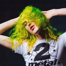 Good Dye Young Semi-Permanent Hair Color, Vegan and Cruelty-Free Hair Dye, Last up to 24 Washes, Non-Damaging Conditioning Hair Color (5FL OZ, Limelight)