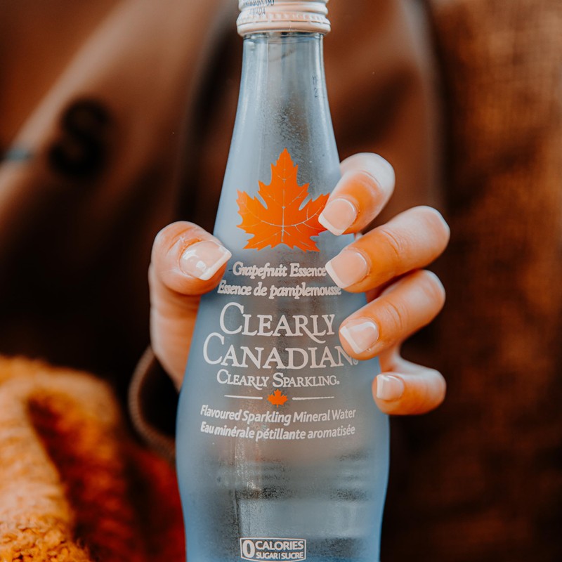Clearly Canadian Clearly Sparkling Grapefruit Essence Unsweetened Flavored Sparkling Mineral