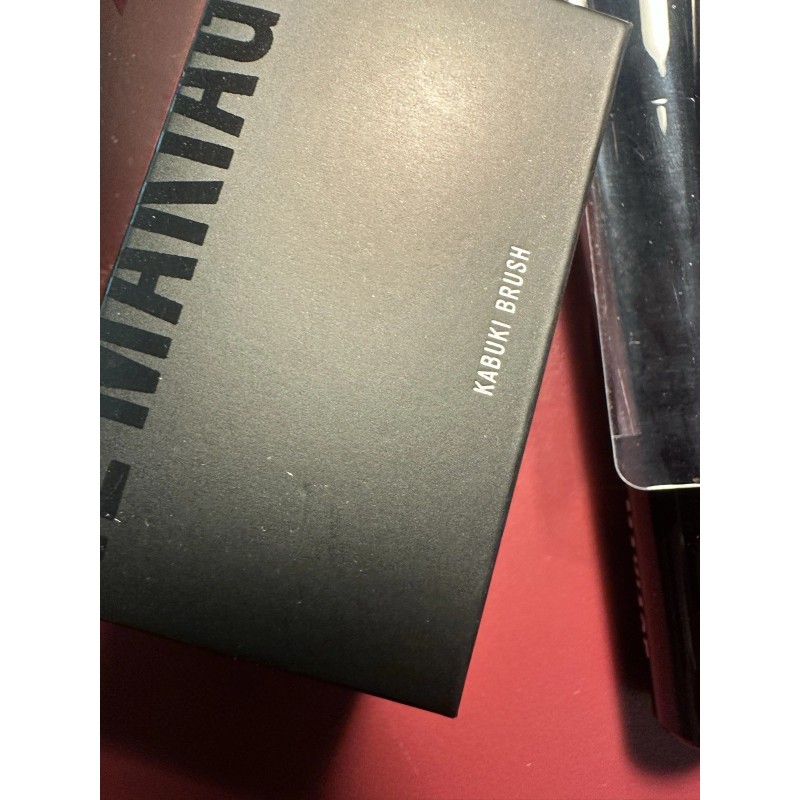IL Makiage NIB *TWO* IL MAKIAGE Brush Set / 100