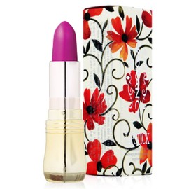 Lipstick red that protects dry lips soft and moist / 건조한 입술을 부드럽고 촉촉하게 보호 립스틱 레드