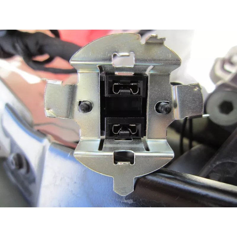 OEM 2X OEM H7 halogen Bulb Retainer Clip Adapter Holders