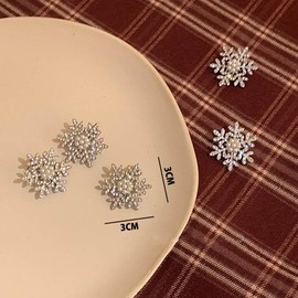 CHANJIF 5pcs Christmas Hair Pins Hair Clips Glitter Cute Beautiful Snowflake Hair Pins Ice Queen Hair Accessories Snowflake Christmas Accessories with Pearl Decoration Hair Clips for Girls Women