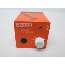 NEW CROUZET PNR110A LIQUID LEVEL CONTROL 4.7K-100K OHM 110V-AC D369427
