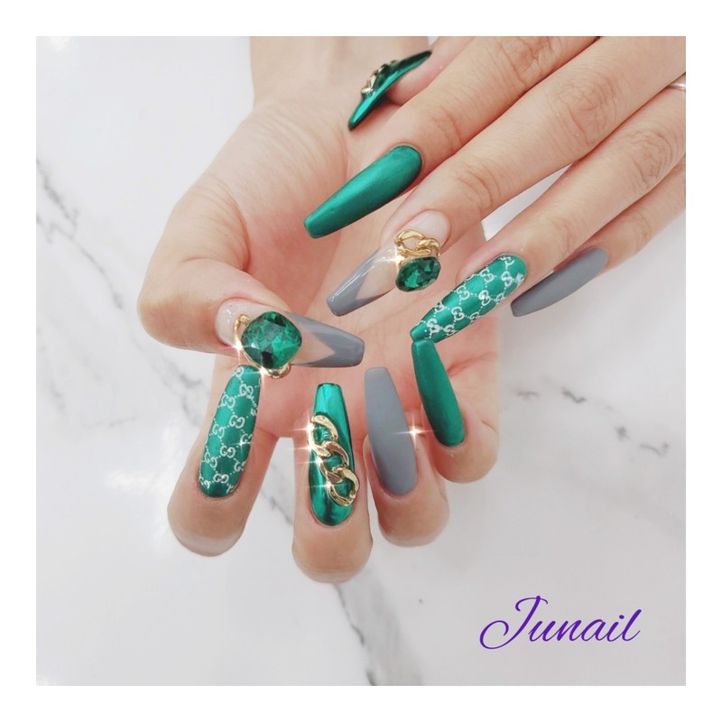 G Satin Green Handmade Nail Tips ✨ - Short Straight