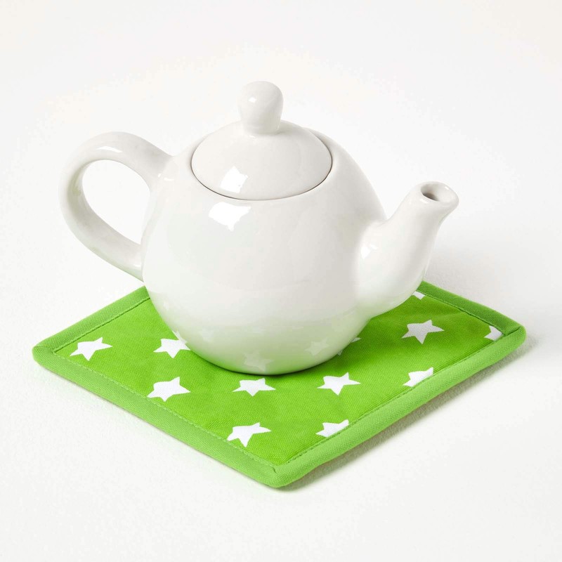 HOMESCAPES - Pure Cotton Pot Holder - Stars - Lime
