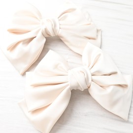 Prettyou Satin Fabric Hairbow Clip Barrettes，Large, layered bow with a spring clip (cream)