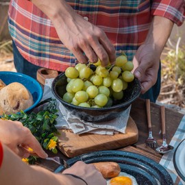 Cinsa 6 Piece Bowl Set, 7 inch, 1 Qt (Speckled Black), Enamelware Bowls for Indoor & Outdoor. Cereal, Snacks, Camping, Picnic, Farmhouse. Durable and Reusable. Suitable for Oven, direct on Fire.