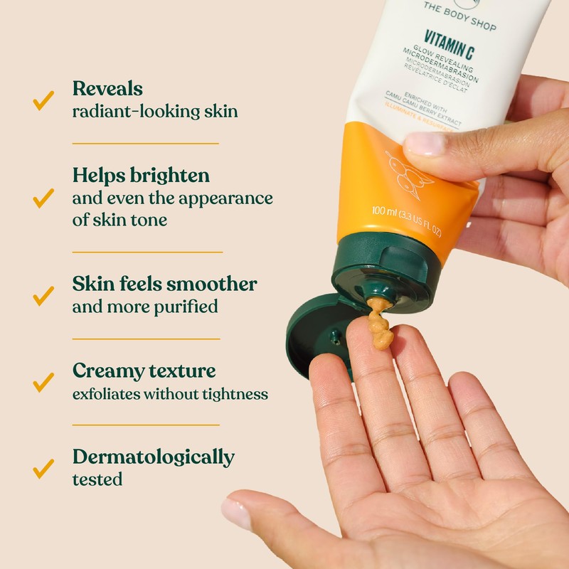 The Body Shop Vitamin C Glow Boosting Microdermabrasion – Exfoliation