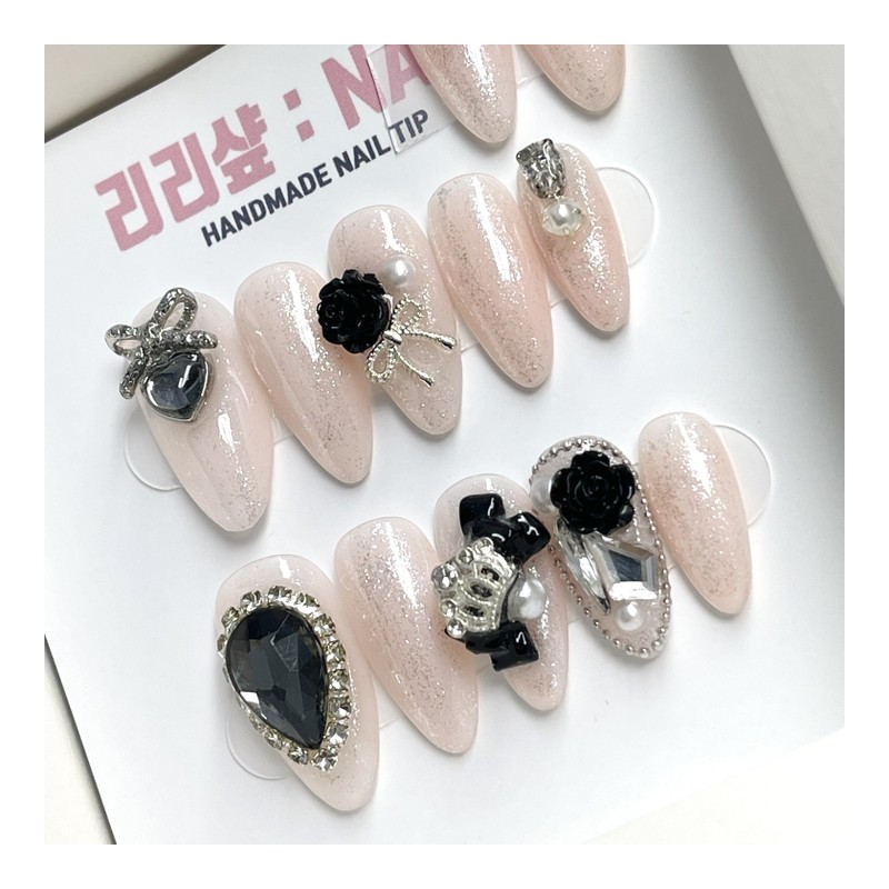 Gorgeous chic black rose handmade nail tips - Coffin /