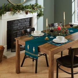 Catherine Lansfield Dining Christmas Nutcracker Pure Cotton Table Runner 33x220 cm Green