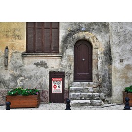 Carastora Funny Beware of Dog Sign – Warning, No Trespassing, Keep Gate Closed, Do Not Enter Without Permission, 8x12 Inch Aluminum Sign, Perfect for Yard, Fence, and Garden Décor