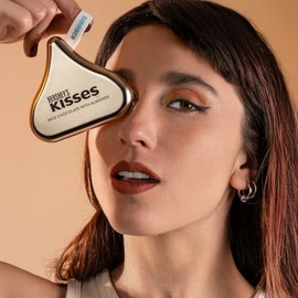 Republic Cosmetics - Sombras para ojos Kisses 6 tonos Almond Edición Limitada - paleta de sombras - cosmeticos - paletas de maquillaje - palette -... 