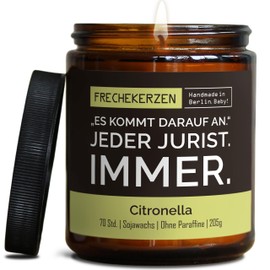 Lustige Citronella Kerze mit Spruch für Anwälte | Handgemacht aus Sojawachs | In Geschenkbox | Nachhaltiges Geschenk | Kleines Geschenk für Anwalt, Strafverteidiger