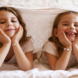 Matching Bracelets Mom and Daughters/Dad and Daughters Bracelets Gifts 2pcs, Birthday Gift Back to School Bracelet Gifts for Teen Girls, Two Love for Sister