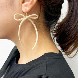 Jewelry Shop M nife0065-E Women's Earrings, Ribbon, Long, Swaying, Simple, Screw Spring Type, Nickel Free, Made in Japan, Silver Brass Yellow Gold