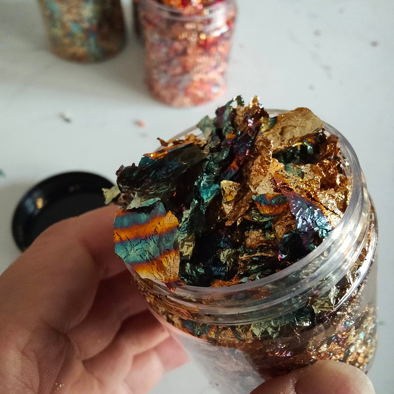 JINRUISI Gilding Flakes Variegated Gold Foils Leaf Flakes Gilding Craft
