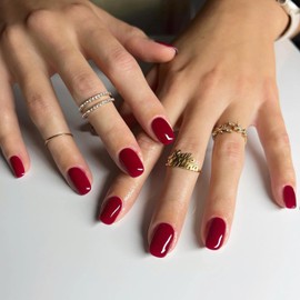 Glossy Wine Red Press on Nails Short Squoval, Qsnidy 24Pcs Pure Color Acrylic Nails Set, Reusable Fake Nails Square Glue on False Nails for Women's Daily Wear Artificial Nails for Nail Art Manicure