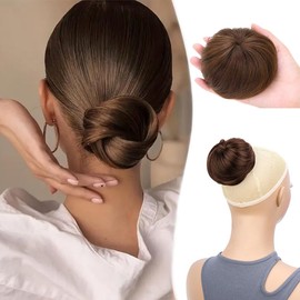 XFSRG Haarteil Mit Gummiband Dutt Haarteil Haargummi Mit Haaren Gelockt Haardutt Synthetisch Kurzes Pferdeschwanz Brötchen für Damen Mädchen（Hellbraun）