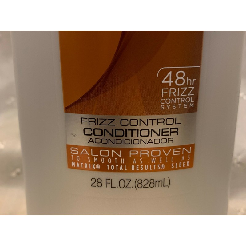 Suave Professionals 48 Hr Frizz Control Sleek Conditioner, 28 oz