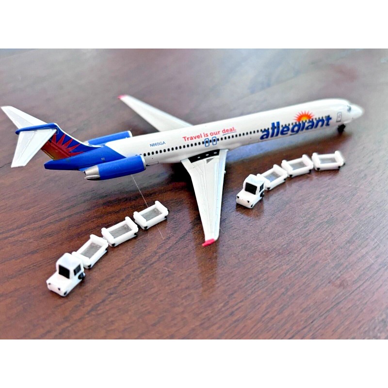 1:400 Model Airport Accessories - 16 Piece Open Baggage Cart