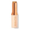 Base De Maquillaje En Barra Revolution Fast Base Tono F12