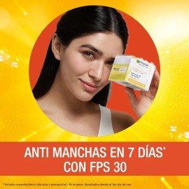 "Garnier Express Aclara crema vitamina C 50 ml"