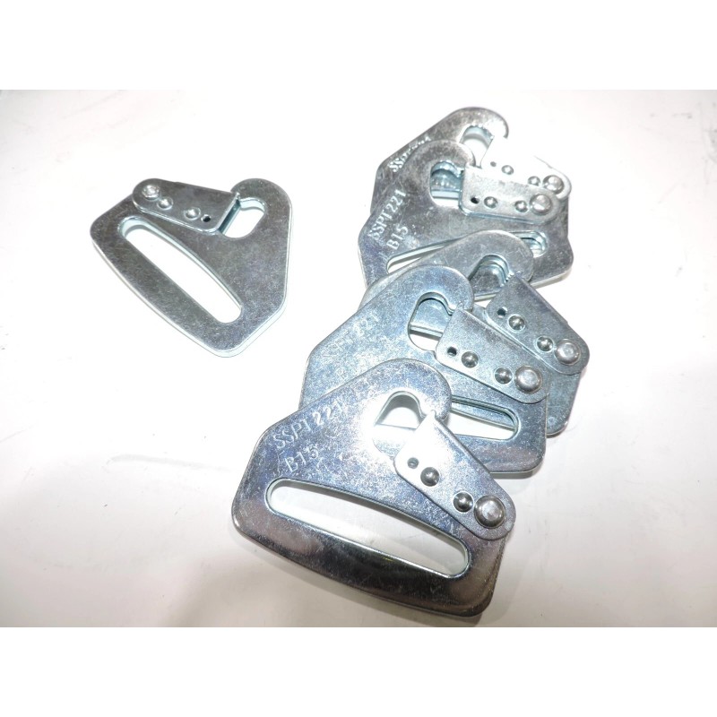 Schroth (6) NEW Schroth seat belt snap hooks 2019/2021 man.