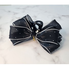 Burnaby layered mesh white cubic pin 11cm / 버나비 레이어드 망사 화이트 큐빅 집게핀 11cm