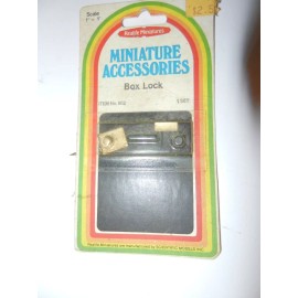 Realife Miniatures Dollhouse  - Realife Miniatures - Box Lock  #802- 1:12 - NOS