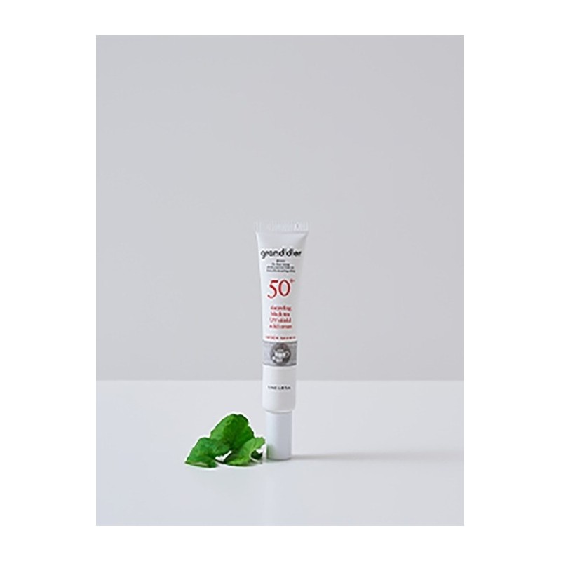 Darjeeling black tea 3-piece set (Cleansing + Essence + Sunscreen)