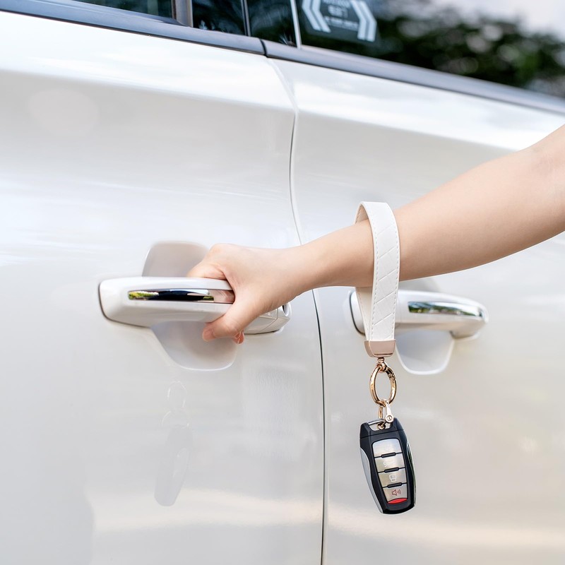 AOKSUNOVA Women's Leather Car Key Fob, black, Modern