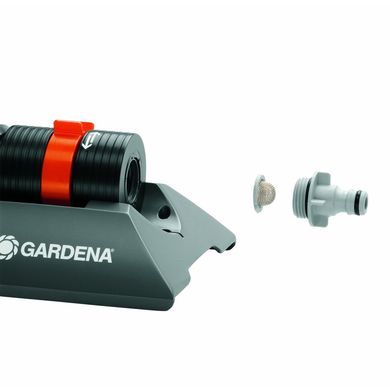 Gardena Comfort 3900-Square Foot Aqua Zoom Oscillating Sprinkler, Made in
