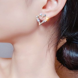 Yienate Boho Pearl Heart Dangle Drop Earrings Gold Baroque Pearl Earrings Heart Hoop Drop Earrings Pearl Stud Earrings Statement Wedding Prom Heart Earrings Jewellery for Women and Girls, Crystal