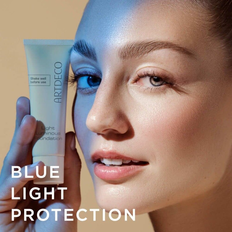 ARTDECO Light Luminous Foundation - Light Liquid Foundation with Natural