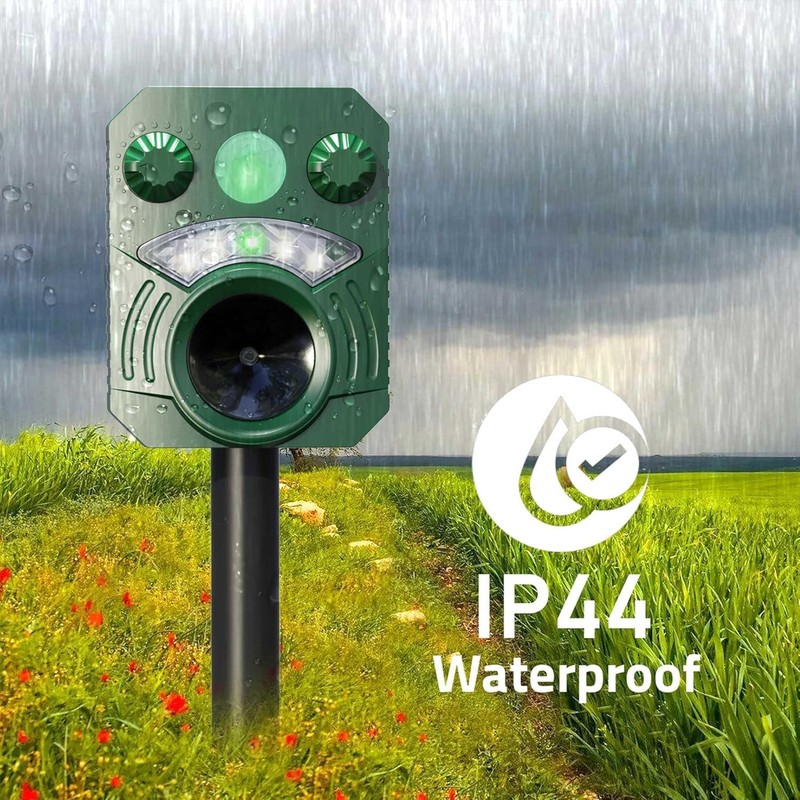 Solar Powered Animal Repeller Ultrasonic Dog Deterrent Waterproof Cat Repellent