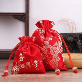 Plum blossom pattern mini lucky pouch / 매화무늬 미니 복주머니