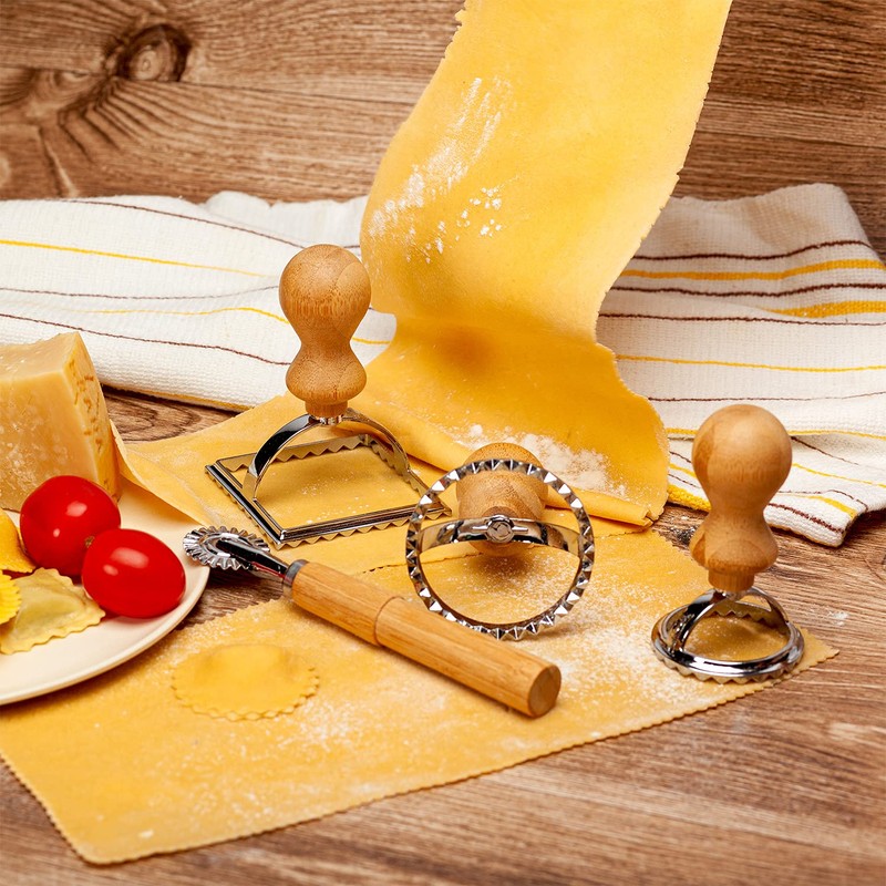 bambuswald© Plastic-Free Ravioli Cookie Cutters (3 Pieces) with Bamboo Handle
