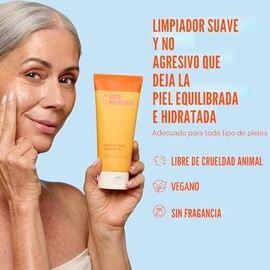 Good Molecules Gel Limpiador Facial Hidratante - Jabón para la Cara con Agua de Rosas y Extractos de Piña para Iluminar, Limpiar e Hidratar - Limpiador Facial, Cuidado de la Piel