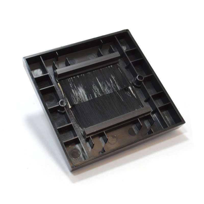 kenable Cable Entry/Exit BRUSH Faceplate for Wall Outlet UK Single