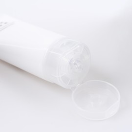 Mu-ji Korean Facial Cleanser 150ml - Sunflower Seed Oil Infused - Deep Sea Water from Ulleungdo - Foaming Face Wash for Women - Removes Makeup & Impurities - Gentle Cleanser with Recyclable Packaging