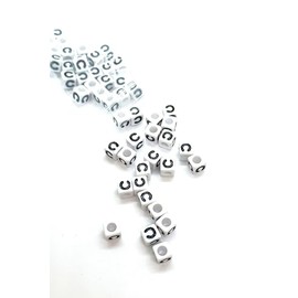 taffbeads 50pcs 7mm Cube White A-Z Single Letters Acrylic Alphabet Beads for DIY Craft or Jewellery Making (C)