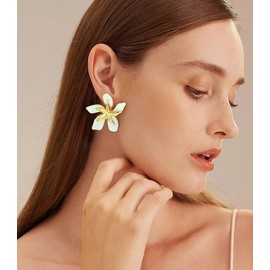 Gold Colour matching flower Earrings for Women Vintage Metal Flower Earrings Trendy Drop Dangle Earrings (White, One Size)