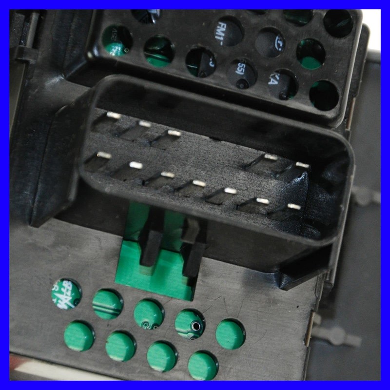 Replacement Dash Mounted Gray Power Master Window Switch for 01-05