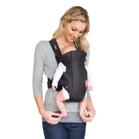 Infantino Swift Classic Carrier with Pocket - 2 Ways to Carry Carrier with Wonder Bib & Essential Storage Front Pocket, Black