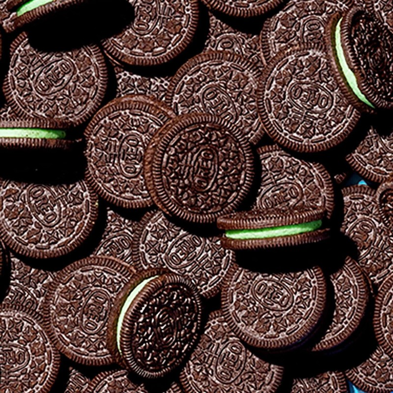 OREO Mint Creme Chocolate Sandwich Cookies, Party Size, 24.95 oz