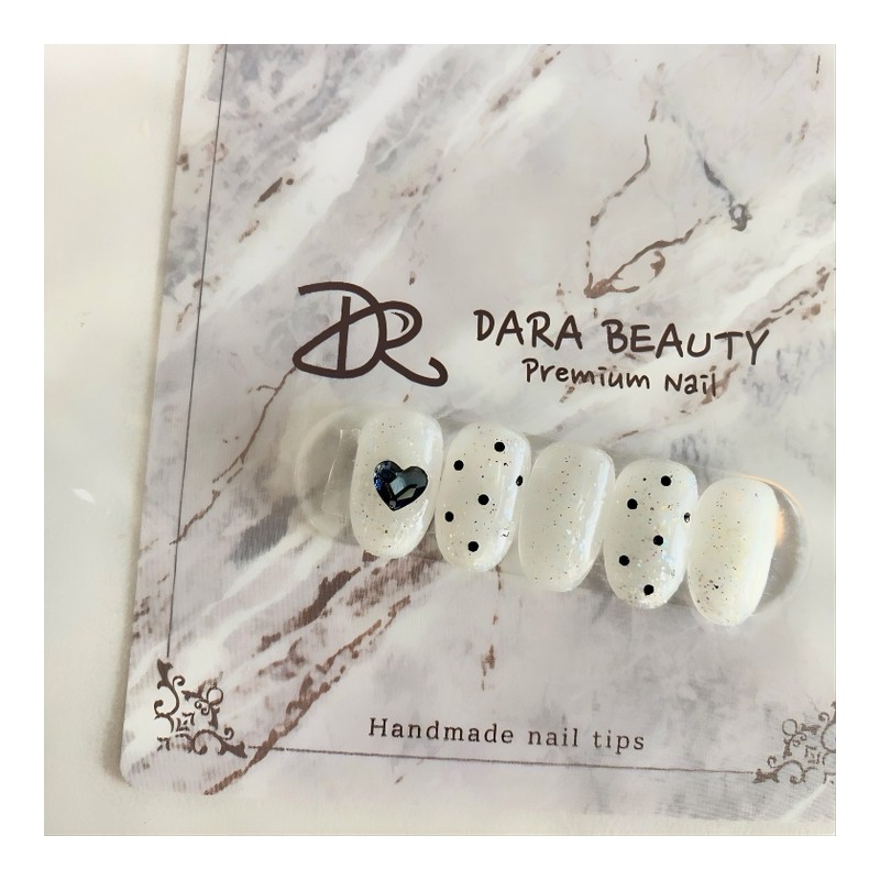 Dara Beauty February Art of the MonthGlitter Dot Nail❣ /